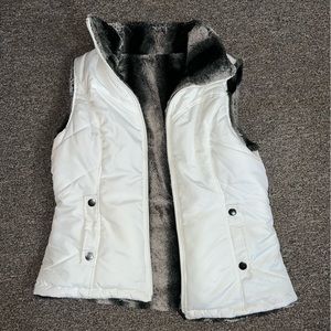Reversible Puffer/Fur Vest - White & Gray - Women’s Medium